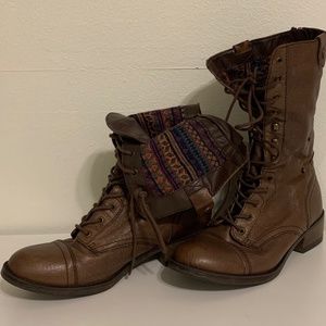Steve Madden Troopa Brown Leather Lace Up Boots